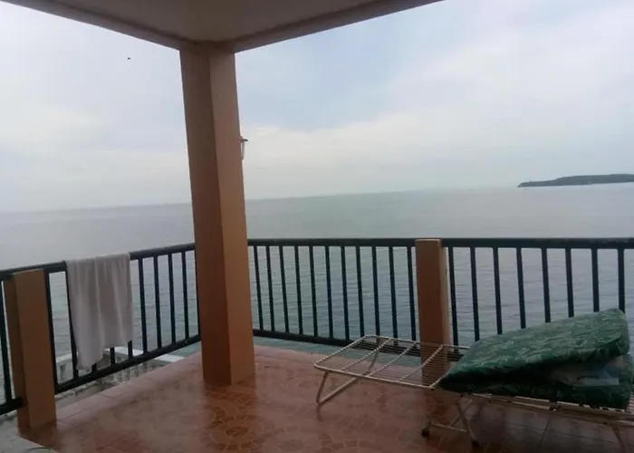 Sandra's House * Oslob